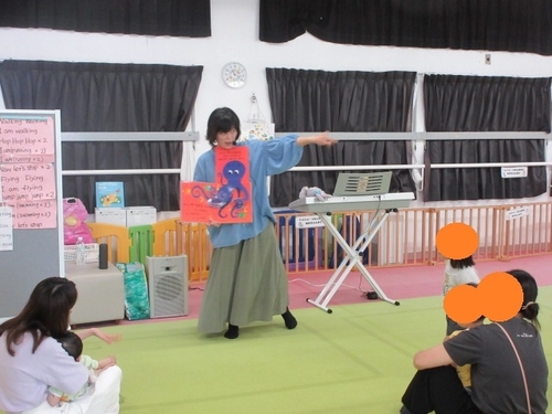 えいごdeリトミック2.jpg